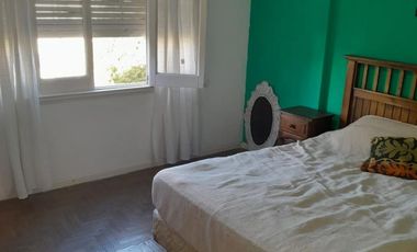 Lote de 15,84 x 40,30, ideal constructor o dos/ tres familias. VillaLuzuriaga. NUEVO VALOR