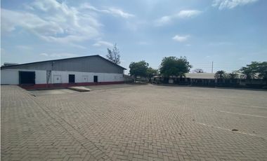 Guayaquil Vía Daule Inmaconsa se vende bodega