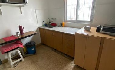 VENTA CASA AMPLIA CON IMPORTANTE LOTE