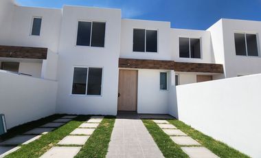 Casa en venta al Norte de Ags, Residencial Zarzales, Jesús María