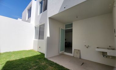 Casa en venta al Norte de Ags, Residencial Zarzales, Jesús María