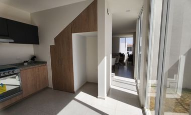 Casa en venta al Norte de Ags, Residencial Zarzales, Jesús María