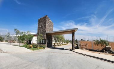 Casa en venta al Norte de Ags, Residencial Zarzales, Jesús María