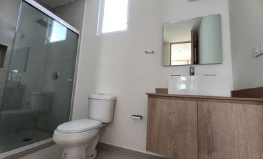 Casa en venta al Norte de Ags, Residencial Zarzales, Jesús María