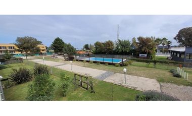 Venta Departamento 3 AMB, con Pileta.- Pasaje Las Palmas