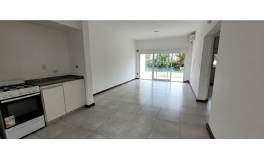 Venta Departamento 3 AMB, con Pileta.- Pasaje Las Palmas