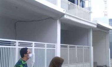 Rumah 2 Lantai Murah di Kota Mojokerto, Dekat Stasiun Mau?