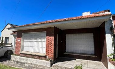 VENTA DE CASA 3 AMBIENTES EN PUNTA MOGOTES