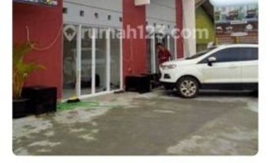 Kios ramai strategis menguntungkan di dekat Transmart Bekasi