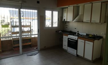 PH en Venta Ramos Mejia / La Matanza (A108 6241)