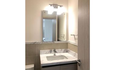 ALQUILER  APARTAMENTO OCEAN HOUSE LINEA BLANCA,  VISTA AL MAR