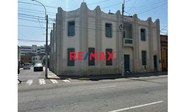 Propiedad En Venta – Cerca De Hospital Loayza