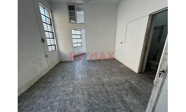 Propiedad En Venta – Cerca De Hospital Loayza