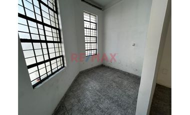 Propiedad En Venta – Cerca De Hospital Loayza