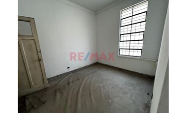 Propiedad En Venta – Cerca De Hospital Loayza