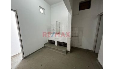 Propiedad En Venta – Cerca De Hospital Loayza