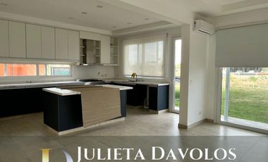 Casa en Venta 6 ambientes Barrio El Canton Norte a la laguna