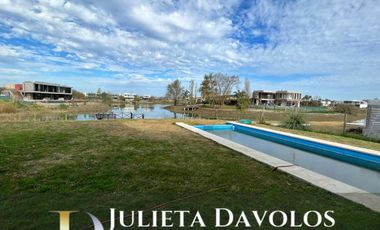 Casa en Venta 6 ambientes Barrio El Canton Norte a la laguna