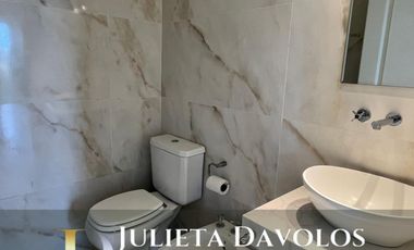 Casa en Venta 6 ambientes Barrio El Canton Norte a la laguna