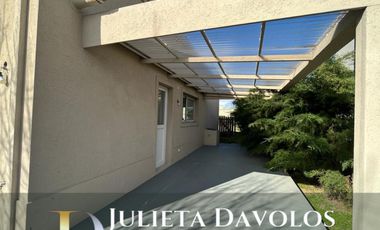Casa en Venta 6 ambientes Barrio El Canton Norte a la laguna