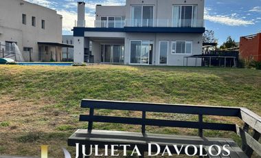 Casa en Venta 6 ambientes Barrio El Canton Norte a la laguna
