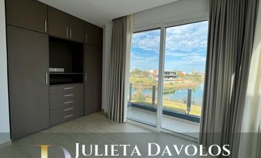 Casa en Venta 6 ambientes Barrio El Canton Norte a la laguna