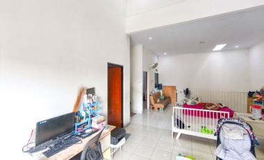 Rumah 2 Lt Siap Huni 15 Mnt ke Matahari Daan Mogot Siap KPR J-40620