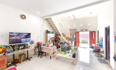 Rumah 2 Lt Siap Huni 15 Mnt ke Matahari Daan Mogot Siap KPR J-40620