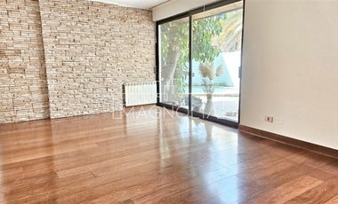 Casa en arriendo de 4 dorm. en Vitacura - Luis Pasteur