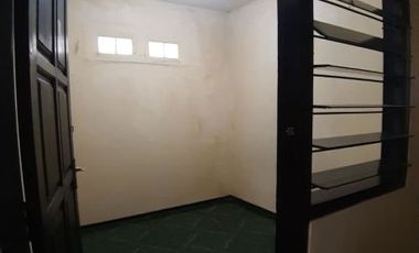 Rumah Usaha jalan Jolotundo Kawasan ramai, sudah renov, siap huni