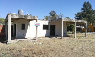 Casa A Terminar En Venta - Francisco Alvarez - (ref. 2248)