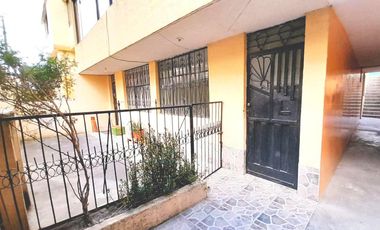 Casa Rentera en Venta con 3 parqueaderos al sur de Quito, Sector Punta Arenas