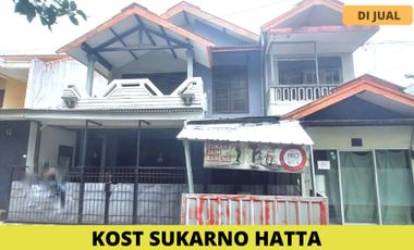 Rumah kost dijual dekat kampus Brawijaya di kota Malang.