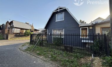 Casa esquina 2D con potencial comercial | Villarrica