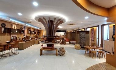 Gedung 3 Lantai dan Gudang di Ciputat Tangerang Selatan