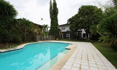 Four Bedroom House with Pool For Rent