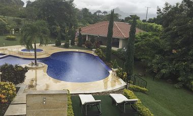 VENTA de CASAS en ANAPOIMA