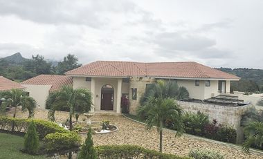 VENTA de CASAS en ANAPOIMA