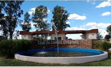 Lote en venta en Club de Campo El Candil frente a la laguna San Vicente