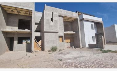CASA EN VENTA EN FRACCIONAMIENTO ALTOZANO GÓMEZ PALACIO, DURANGO