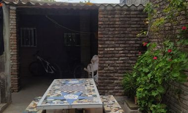 Vendo casa en Merlo.