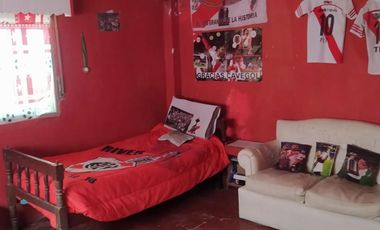 Vendo casa en Merlo.