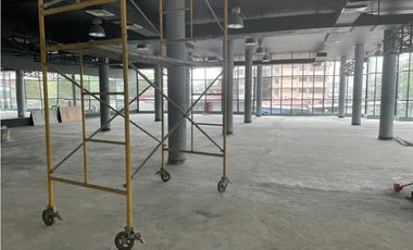 Alquilo local comercial en la AV.Ramon Arias, El carmen