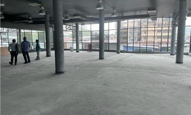 Alquilo local comercial en la AV.Ramon Arias, El carmen