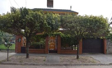 Chalet en venta en Villa Udaondo