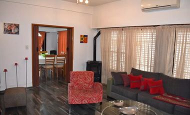 Chalet en venta en Villa Udaondo