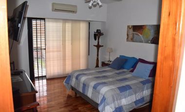 Chalet en venta en Villa Udaondo