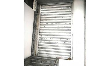 Se Alquila Local en Betania sobre via principal.108mt2