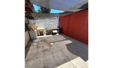 CASA EN PH EN ALQUILER A 250 METROS ACCESO OESTE. (UDAONDO)