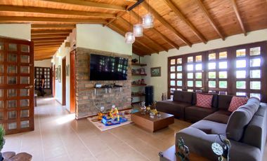 finca en arriendo en guarne. Cod A513955